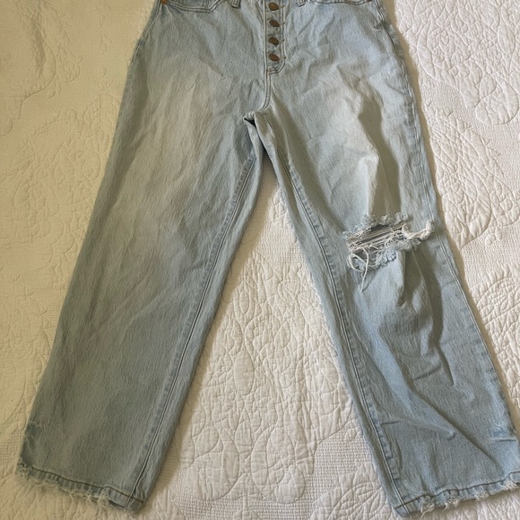 Universal Thread High Rise Blue Jeans - Picture 2 of 11